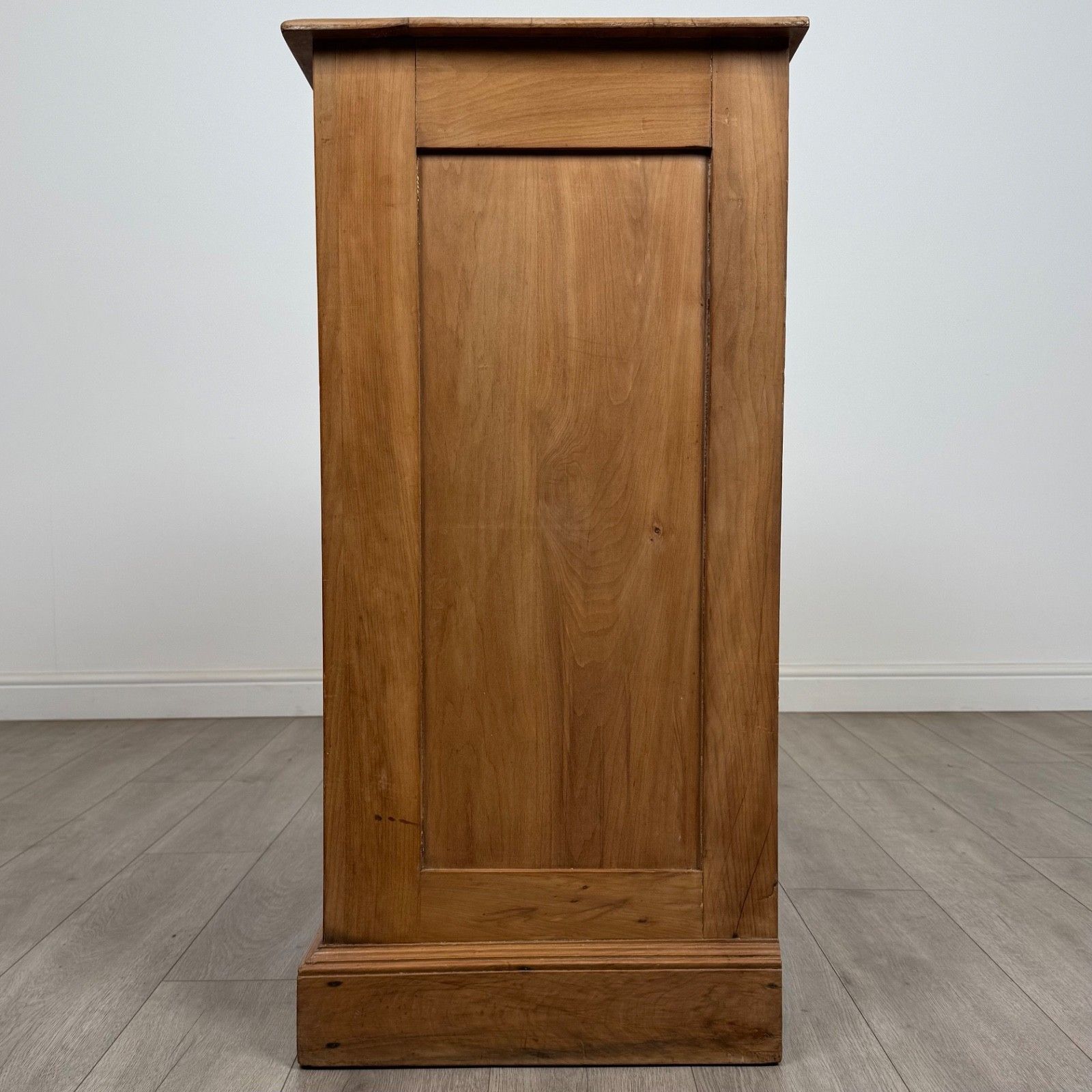 Antique 20th Century Rustic Satinwood Chest Of Drawers photo for sale
