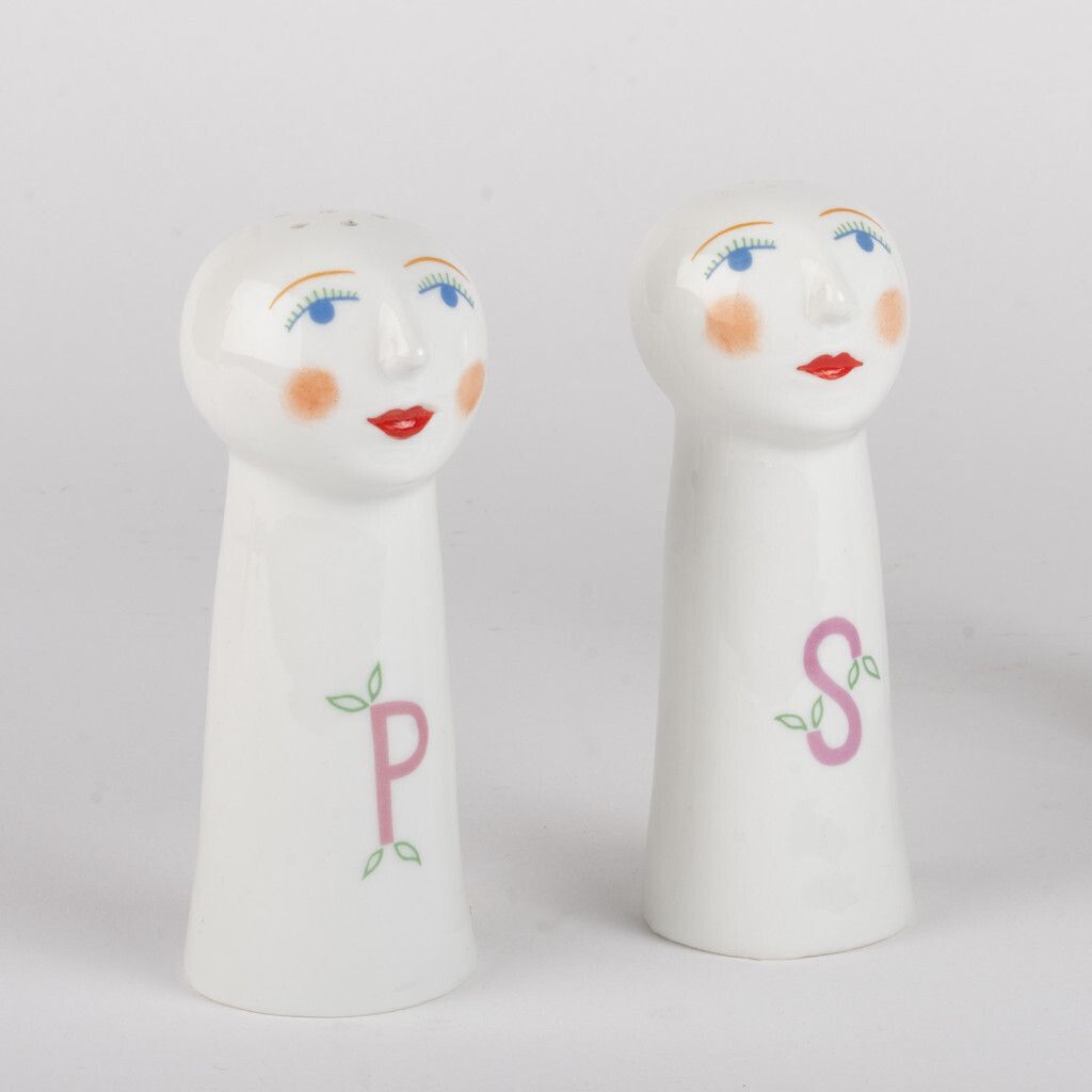 Salt And Pepper Pots, Design Jindra Viková photo furniture