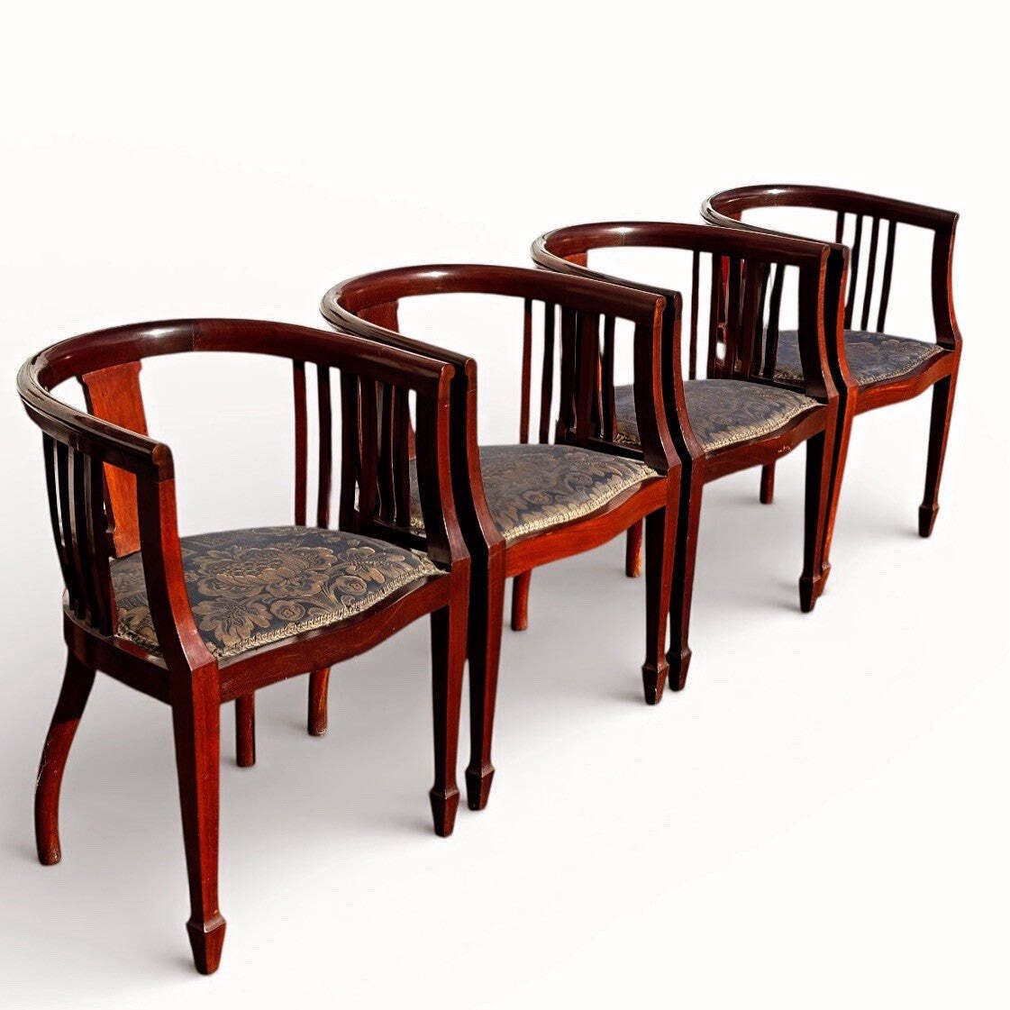 Edwardian Set Of 4 Mahogany Hotel Foyer Chairs.