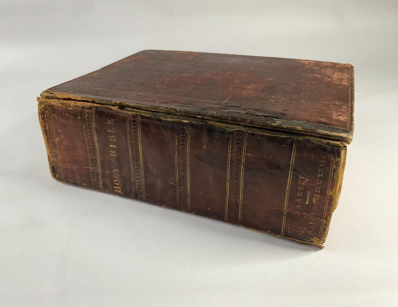 Antique Bible, John Baskett 1726. Very Rare