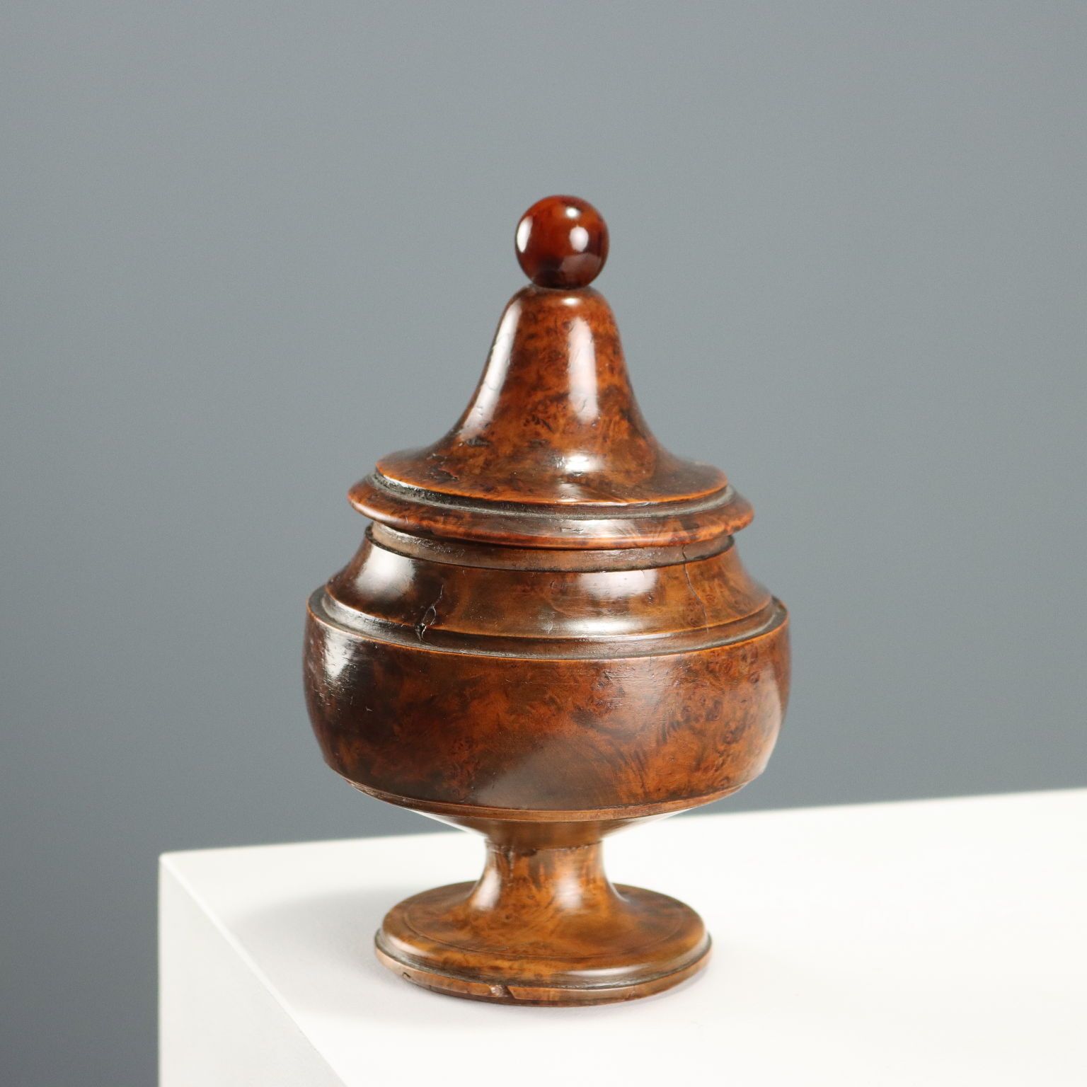 Antique Tobacco Jar Walnut Burl Europe XIX XX Century