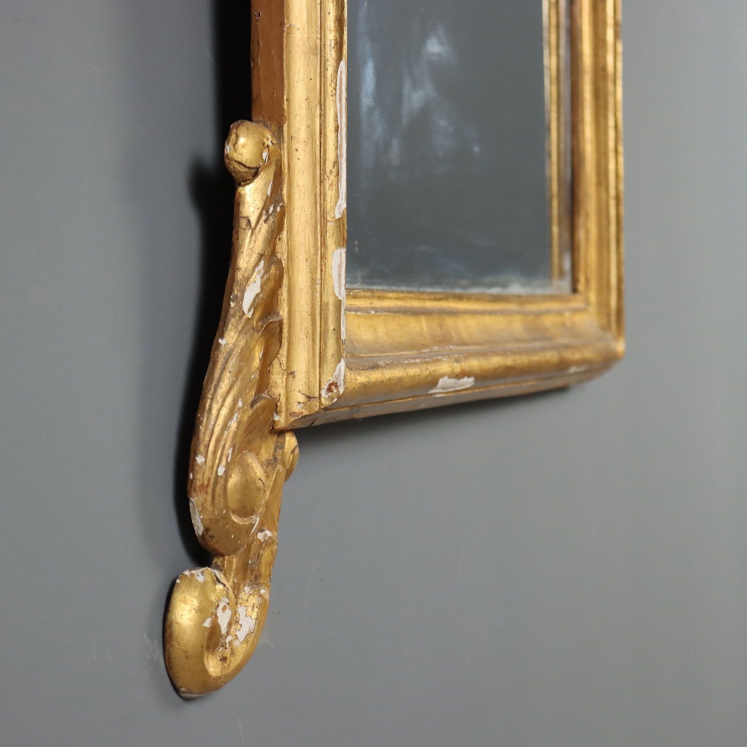photo furniture Antique Mirror Carved Gilded Wood Italy XVIII Century