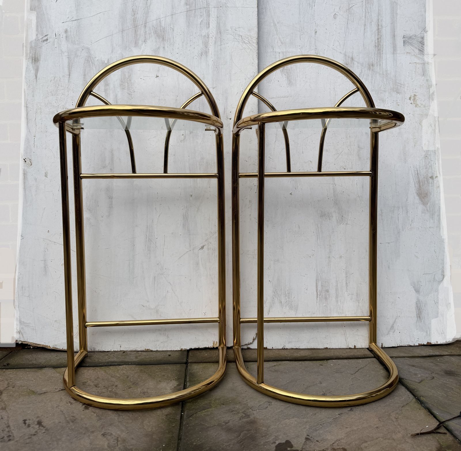 Elegant Pair Of 80s Art Deco Brass & Glass Top Bedside / Side Tables   Great Condition