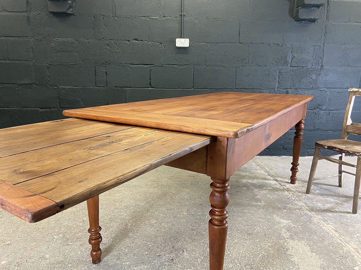 photo vinterior Antique French Fruit Wood Dining Table With Bread Slide