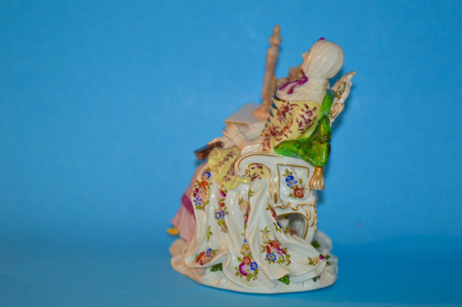 Meissen Porcelain Figure Of  Lady With Spinning Wheel  C1750 photo for sale
