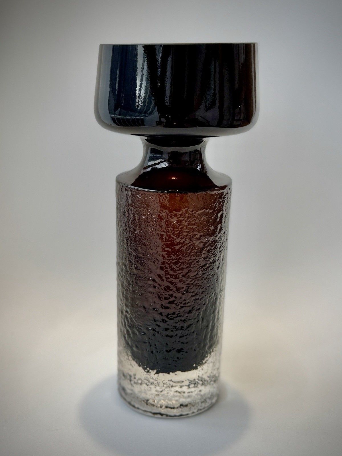 1960's Riihimaki "Safari" Vase Designed By Tamara Aladin, Model 1495 photo vinterior