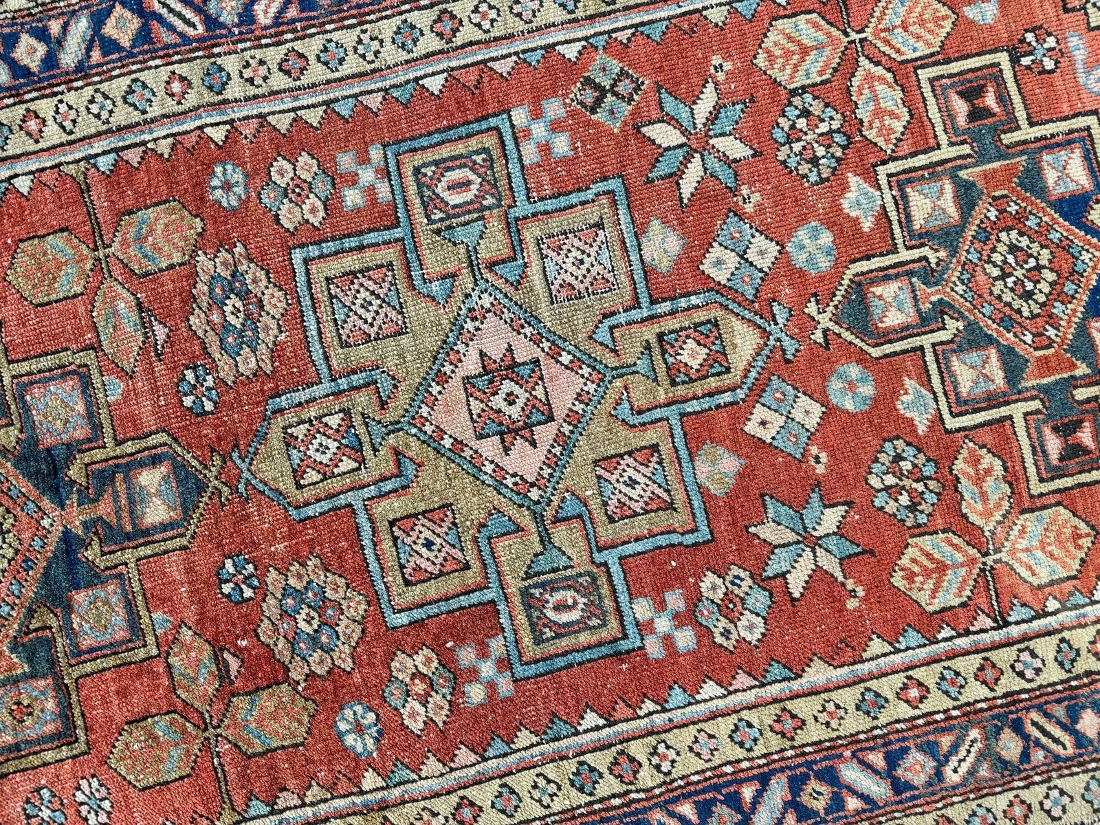 1450.0 Antique Heriz Rug 1.86m X 1.02m photo