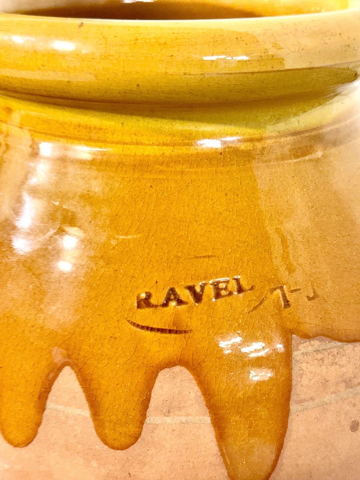 photo furniture 19th Century French Glazed Terracotta Pot With Honey Drip Glaze