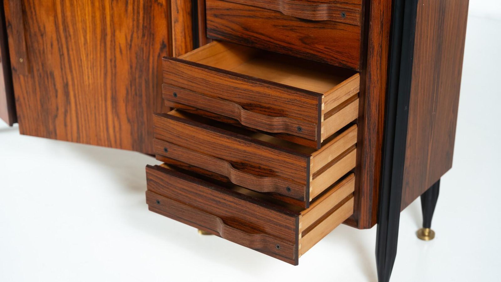 photo furniture Mid Century Modern Chest, Wood, Italy, 1960s