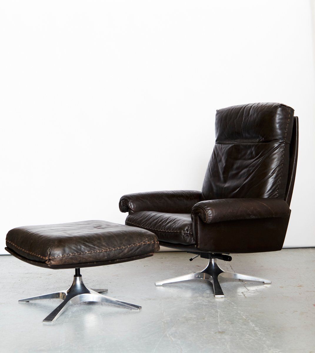 Set Of Cow Leather Ds 31 Lounge Chair And Ottoman From De Sede, 1970s