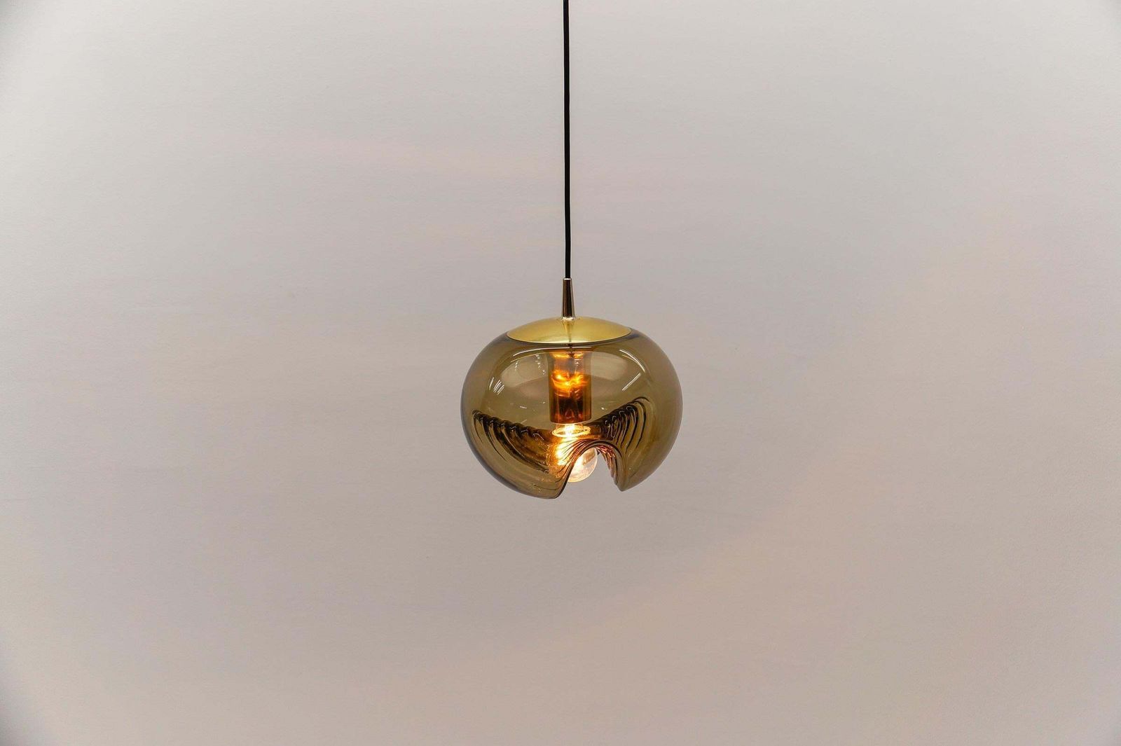 photo vinterior Smoked Glass Lamp "Wave" By Koch & Lowy For Peill & Putzler, 1960s