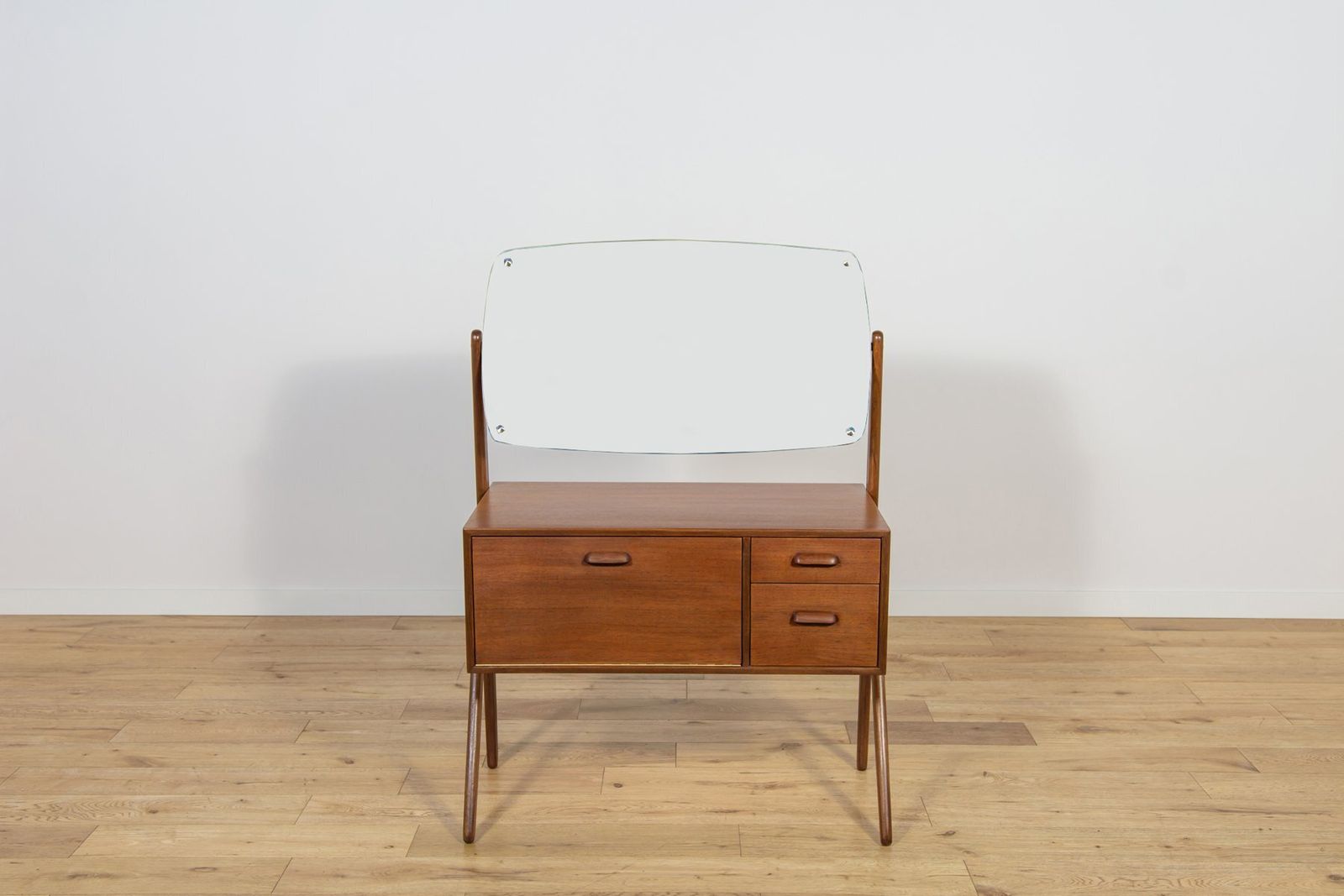 Mid Century Dressing Table From ølholm Møbelfabri, 1960s photo furniture