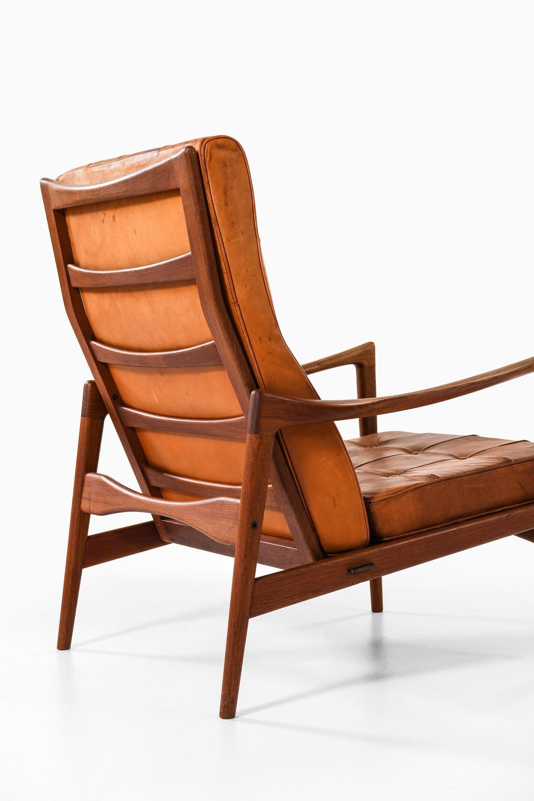 Set Of 2 Easy Chairs In Leather And Teak By Ib Kofod Larsen, 1950s photo vintage