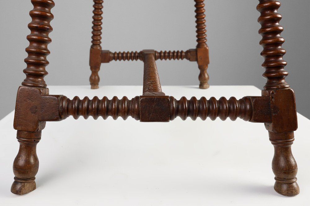 2555.0 Antique 17th Century Oak Side Table With Turned Legs And Stretcher Base, Spain photo