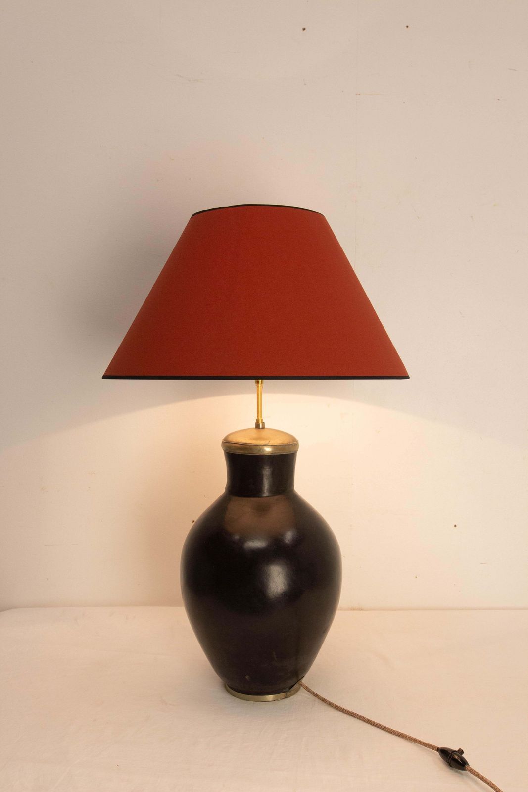 photo vinterior Terracotta Tadelakt Finishing Black Table Lamp Circa 1970, Morocco