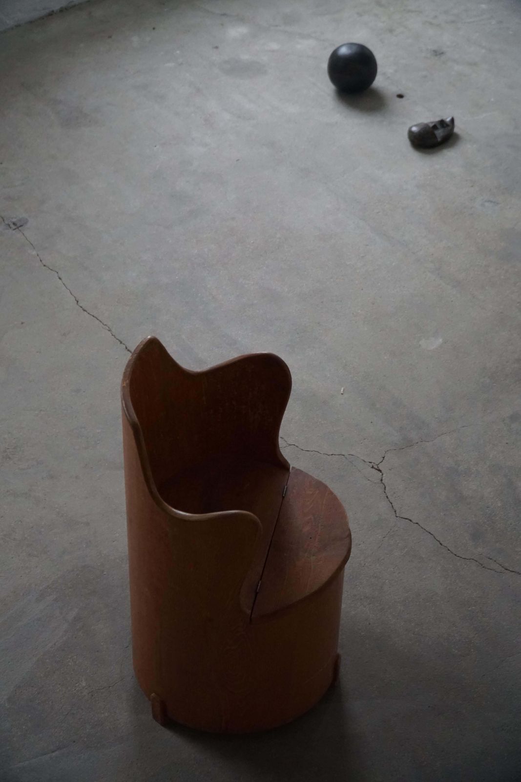 Scandinavian Modern, Stump Chair / “Kubstol” In Pine, Mid 20th Century, 1950s photo vinterior
