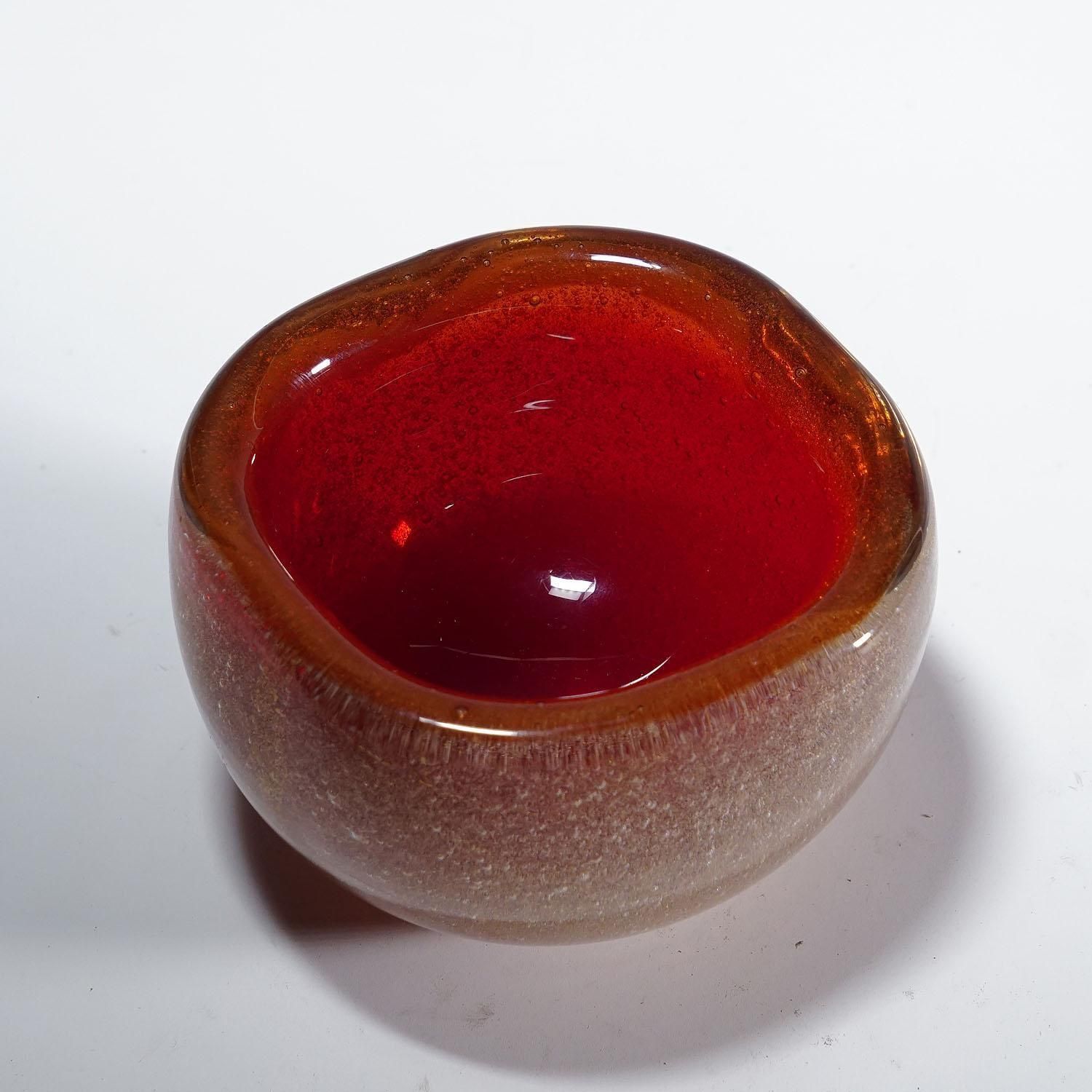 Vetro Sommerso Bowl By Carlo Scarpa For Venini Murano Ca. 1930s photo 497.0