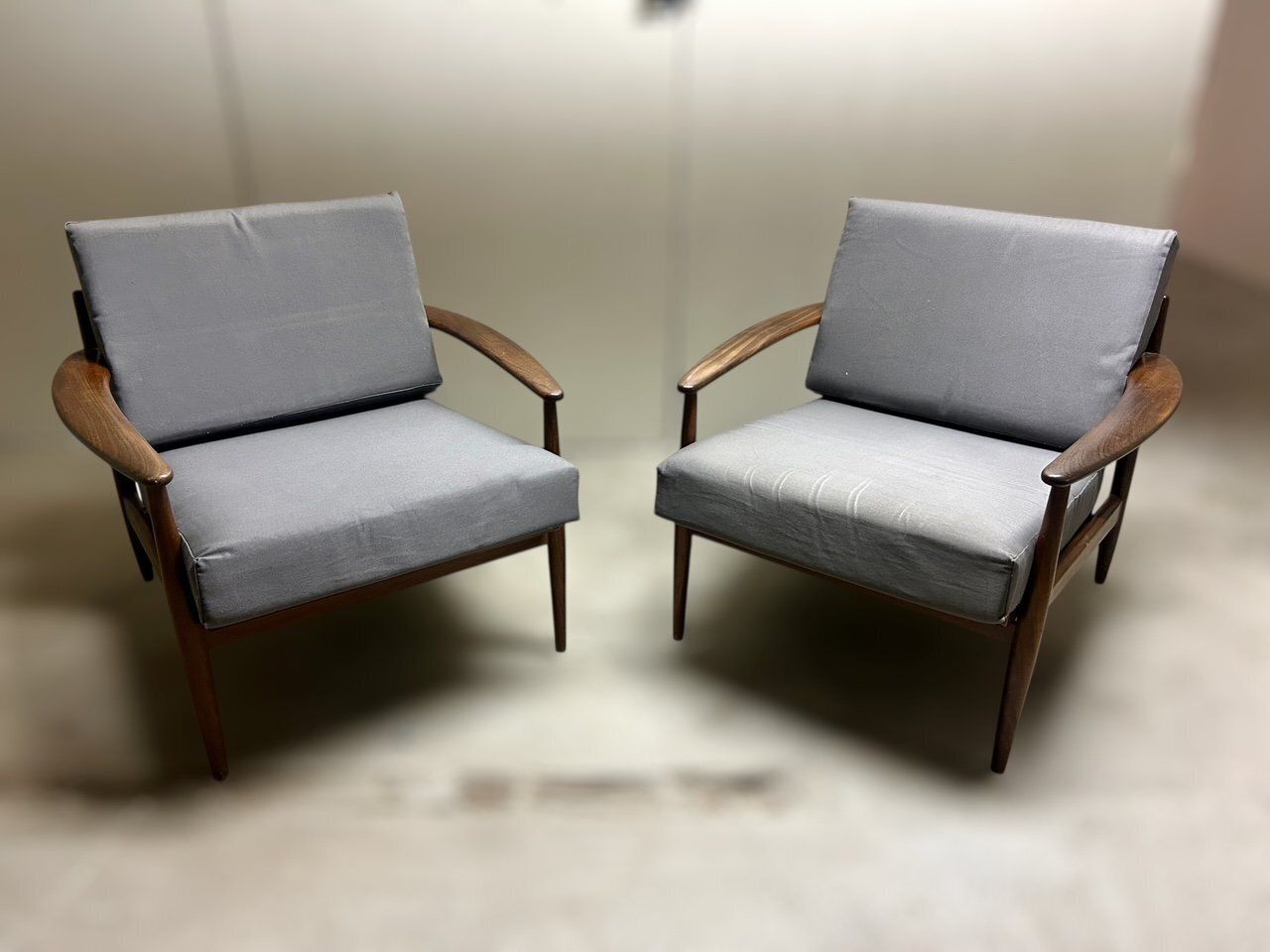 Vintage Scandinavian Lounge Chairs By Grete Jalk For Poul Jeppesens Møbelfabrik, 1960s, Set Of 2 photo for sale