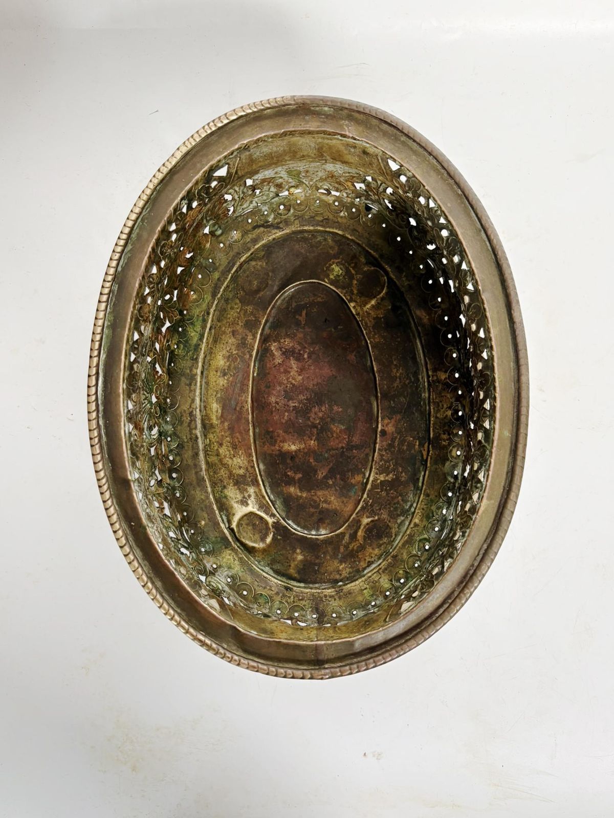 photo furniture Brass Planter Decorated With A Lion's Head And Paws, France, 1960