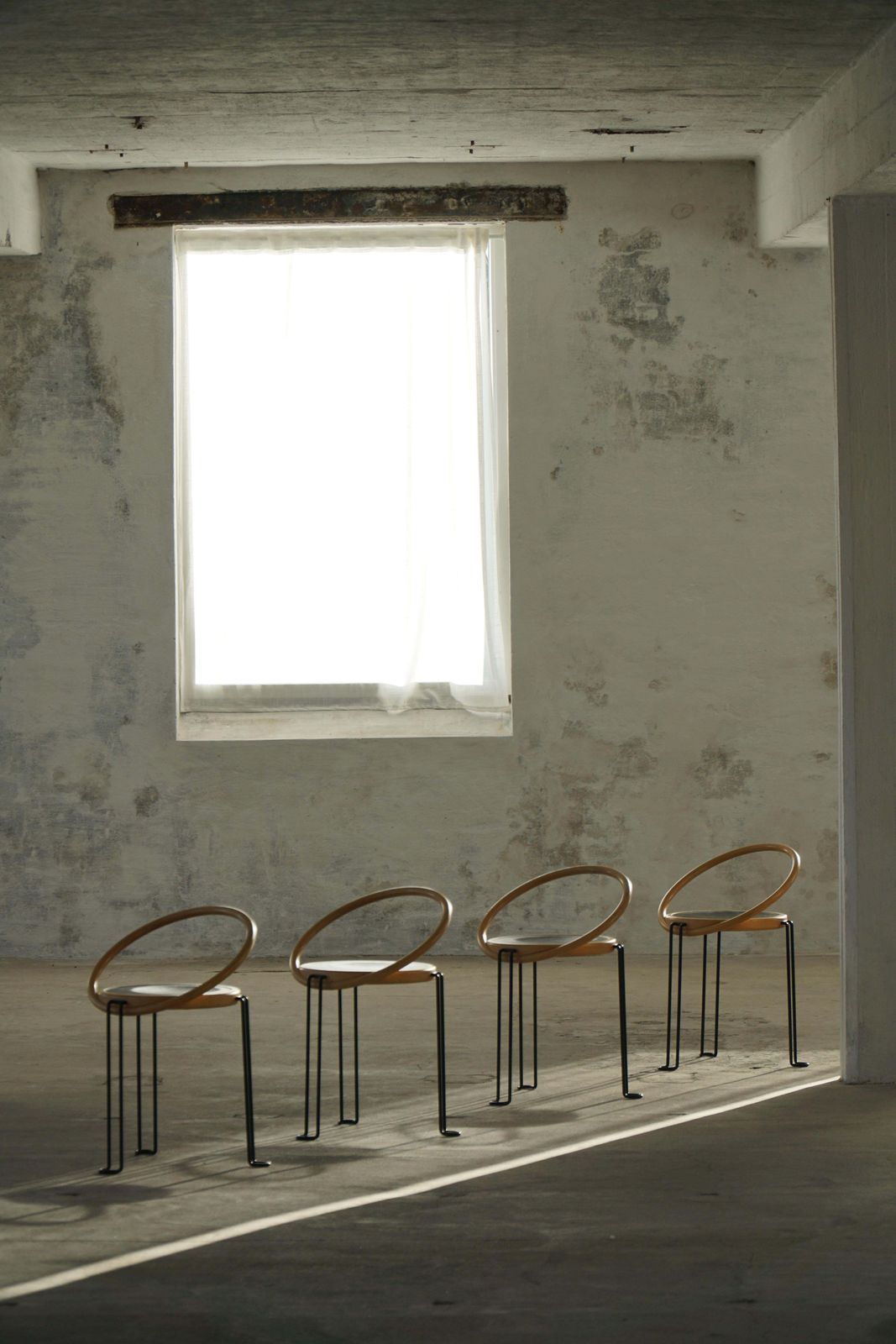 photo for sale Set Of 4 Sculptural “Oblado” Dining Chairs By Børge Lindau, Swedish Modern, 1980