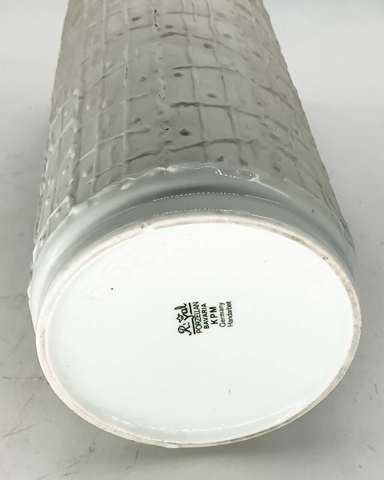 Royal Porzellan Op Art Vase Matt White Porcelin Bavaria Kpm German 70s Mcm 28cm photo furniture