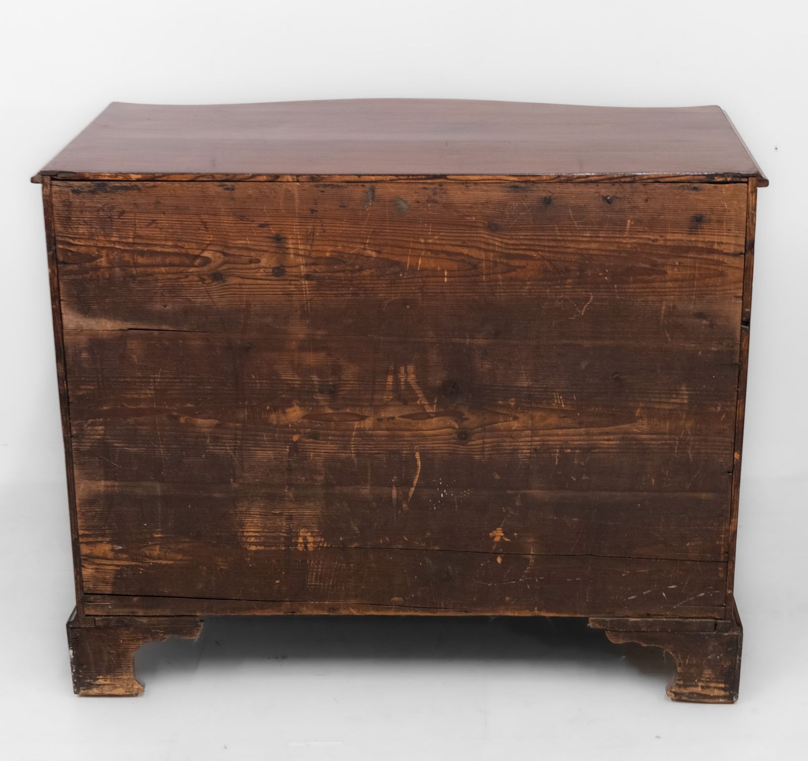 1975.0 George III Mahogany Serpentine Chest Of Drawers photo