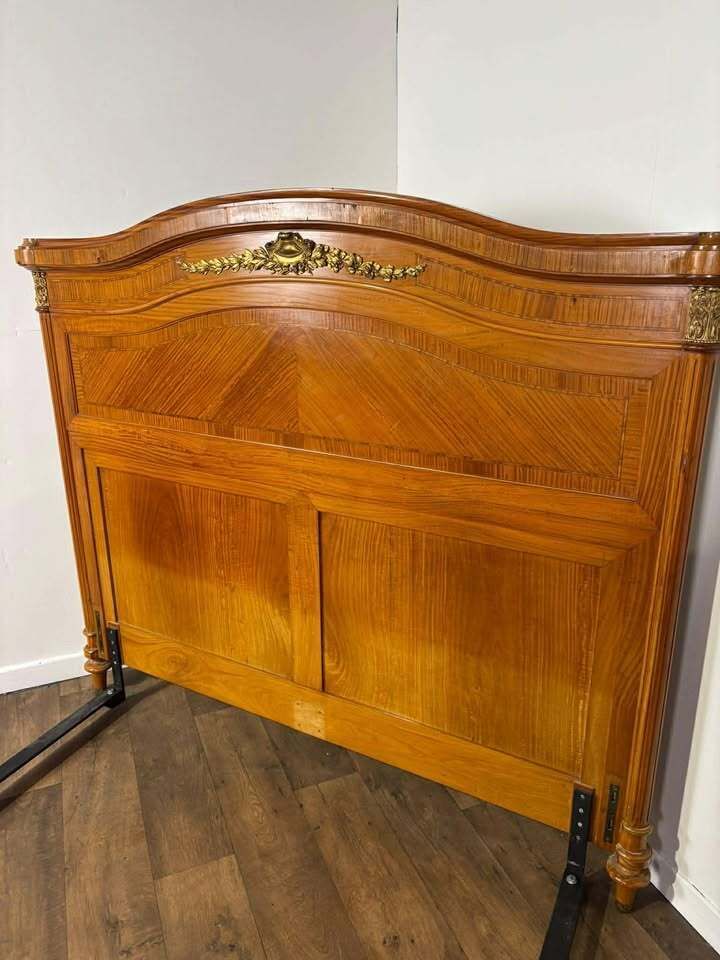 Early 20th French Style Walnut Veneered Bed photo furniture