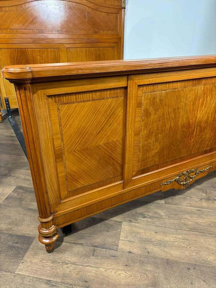 1249.0 Early 20th French Style Walnut Veneered Bed photo