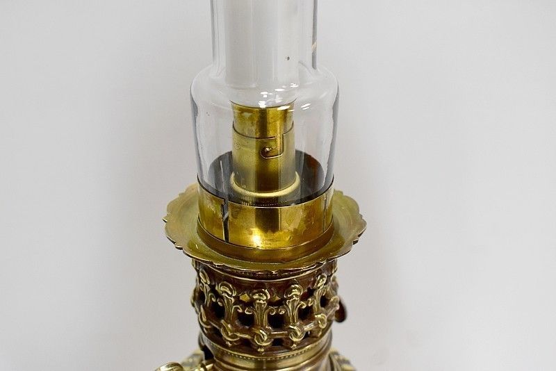 Lighting Pair Of Electrified Oil Lamps, 19th photo