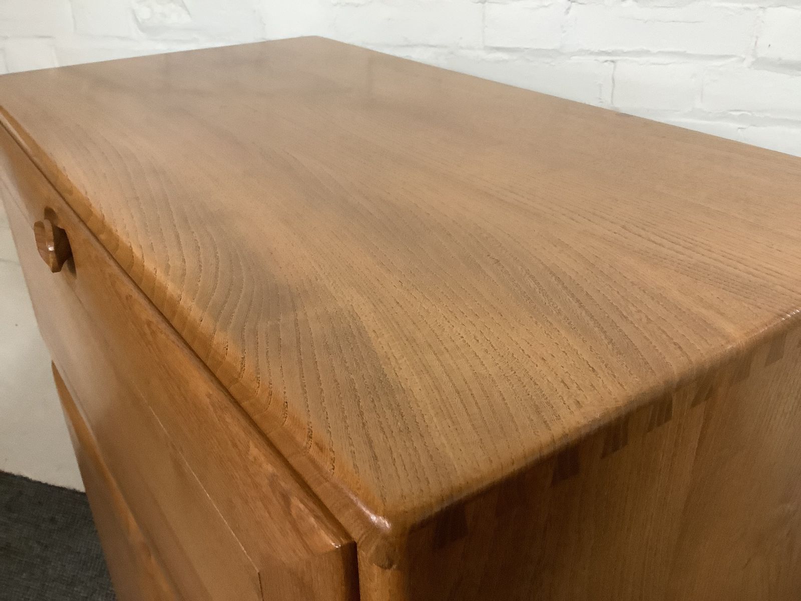 Furniture Ercol Windsor 469 Serving Cabinet/Bureau In Light Finish. photo