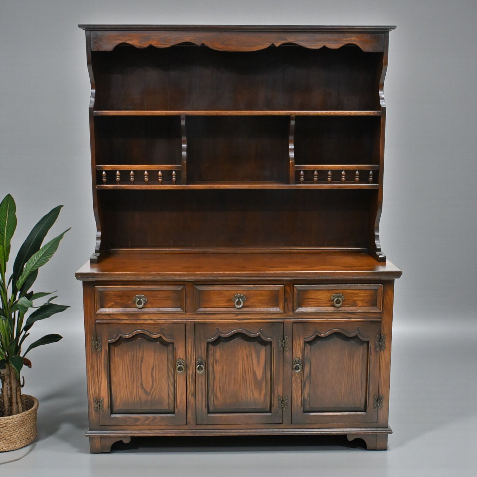 Old Charm Oak Dresser In Tudor Brown 2 Piece Display Free Uk Delivery*