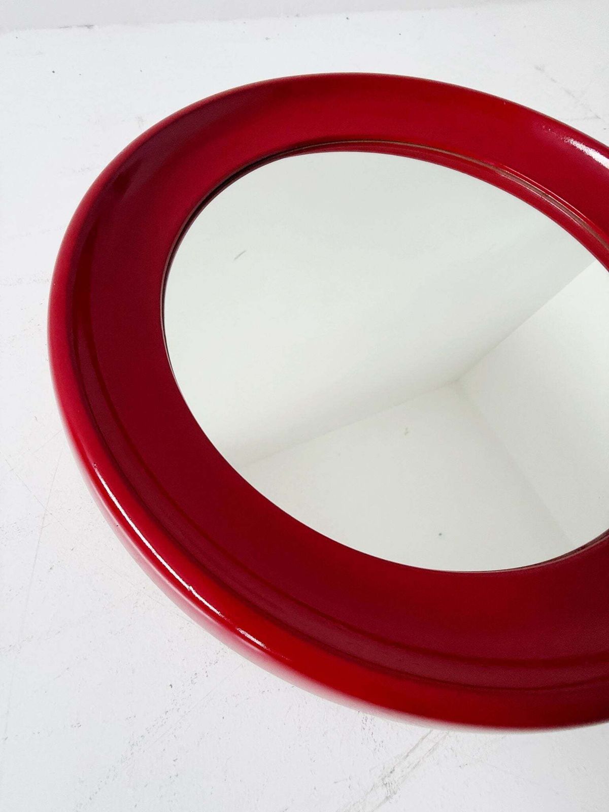 Round Red Mirror With Lacquered Wooden Frame photo furniture
