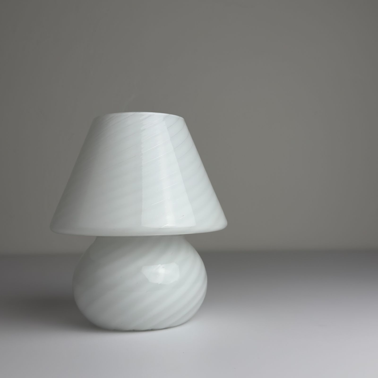 Original Vintage Swirl Murano Glass Table Lamp Mushroom, Italy 1970s photo 455.0