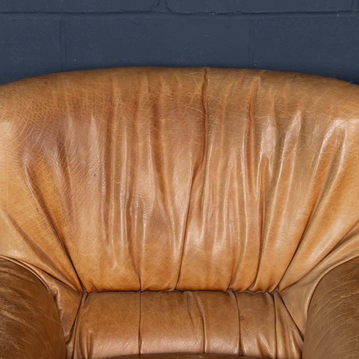 photo furniture Vintage 20thc Pair Of Italian Leather Lounge Chairs By Rossi Di Albizzate C.1970