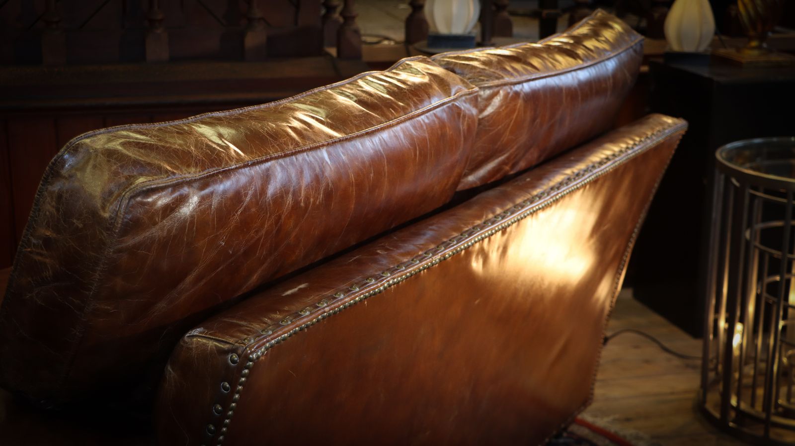 photo vinterior Stunning Timothy Oulton Balmoral Sofa With Leather Armchair Set Antique Whisky