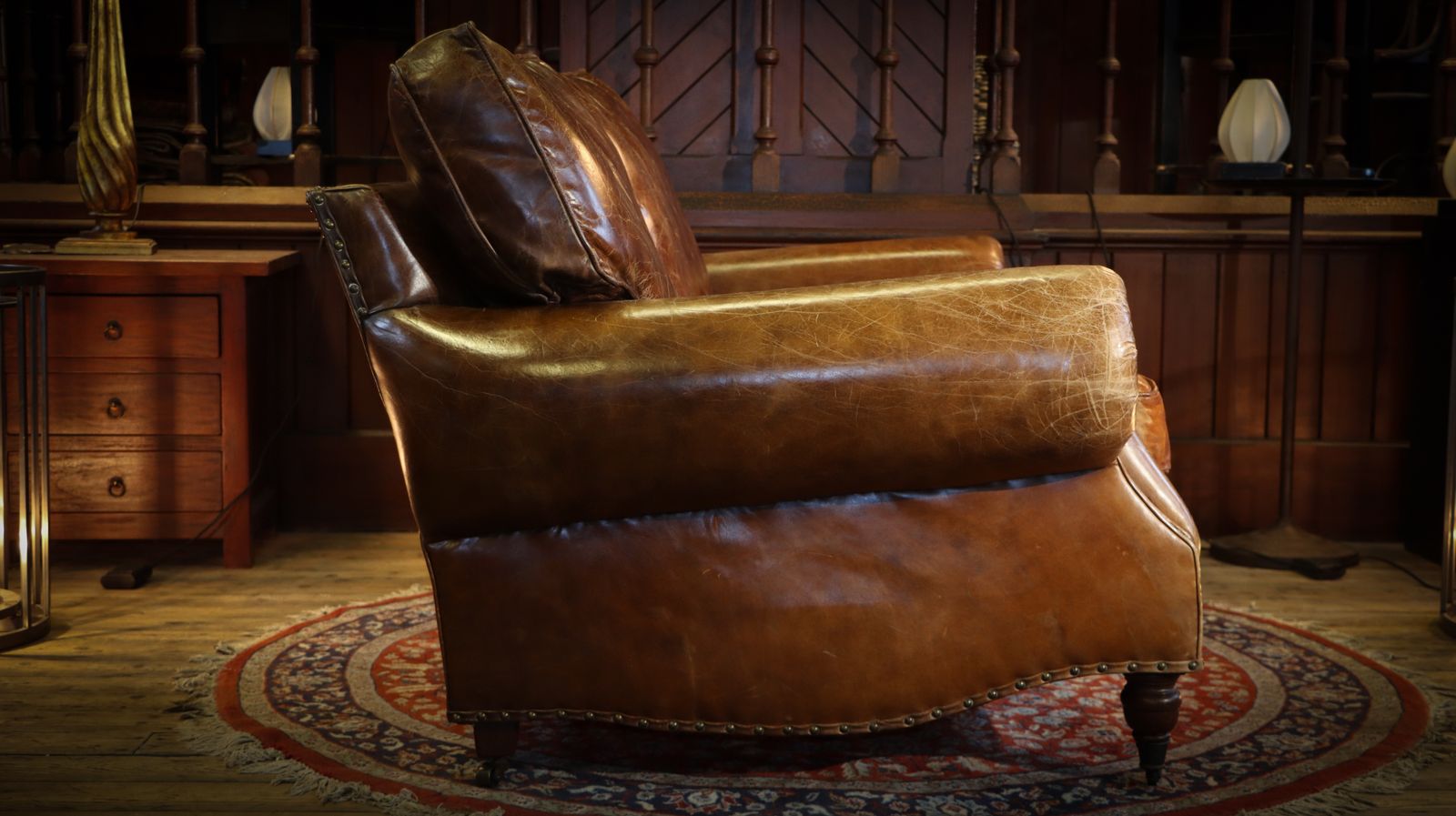 photo vintage Stunning Timothy Oulton Balmoral Sofa With Leather Armchair Set Antique Whisky
