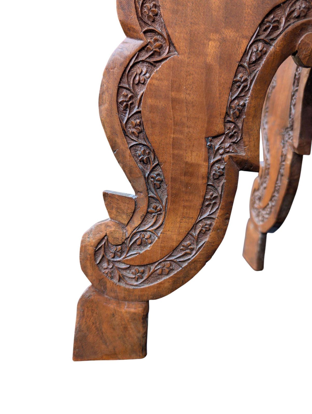 Anglo Indian Carved Side Table In Sheesham Wood With Octagonal Top photo 204.0