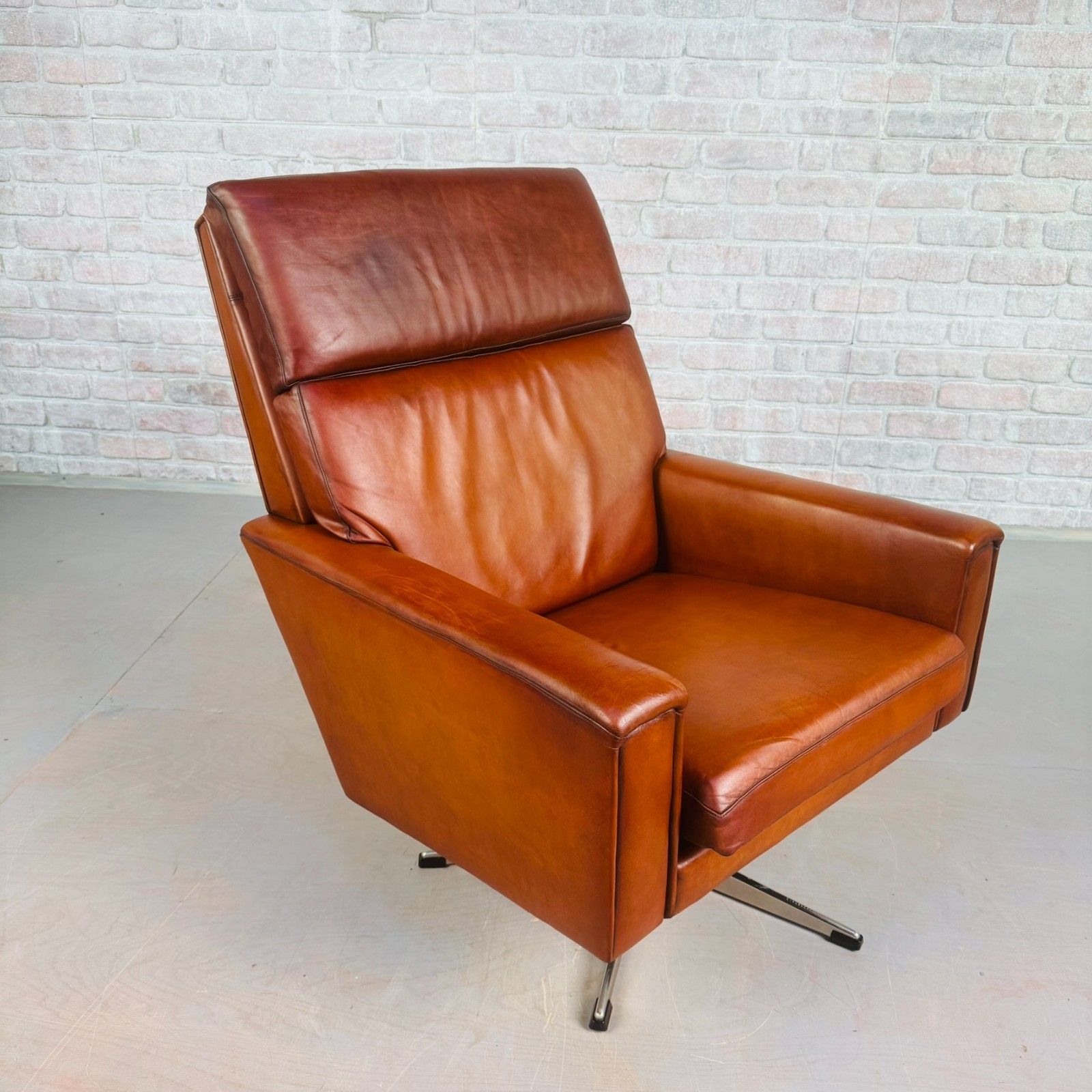 Vintage Danish Tan Leather Swivel Armchair #A849 photo Furniture