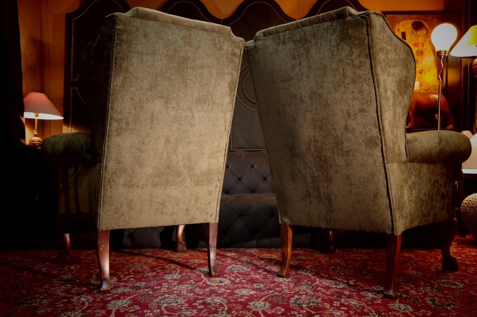 photo vintage Superb Pair Victorian Style Ball & Claw Feet Wingback Armchairs Nobalis Bargello