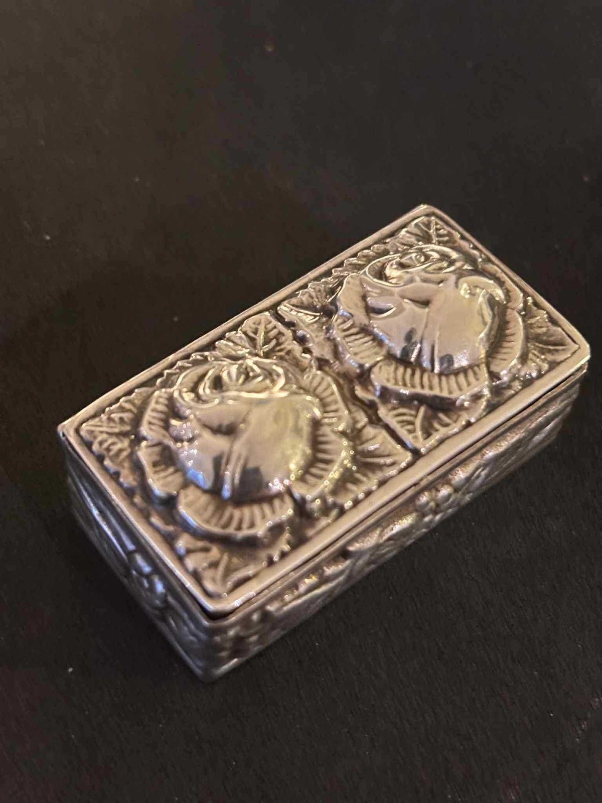 Antique Sterling Silver Box 925 – Minerva Head – Romantic Hand Repoussé Floral Design – C. 1930 photo 184.0