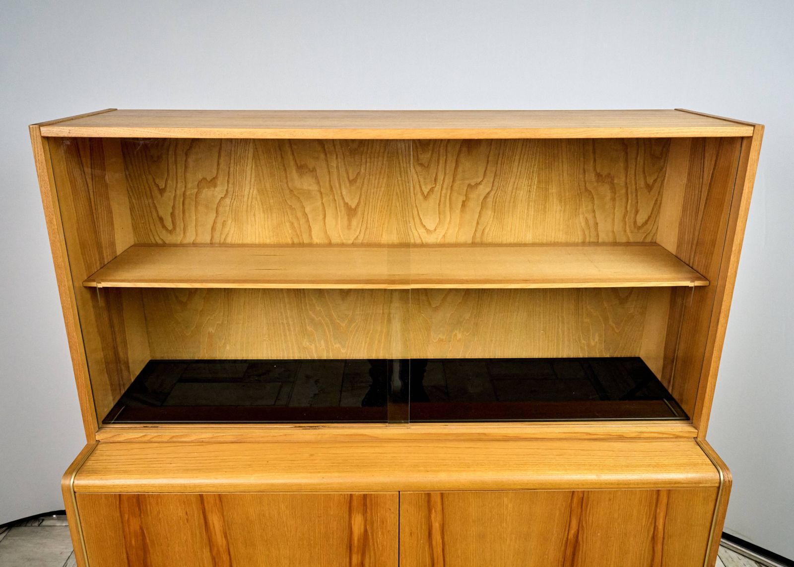 Display Cabinet By Hubert Nepožitek & Bohumil Landsman For Jitona, 1960s photo vinterior