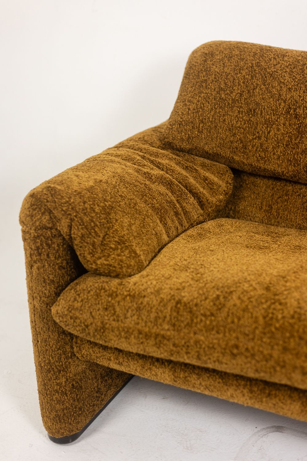 Vico Magistretti. 2 Seater Sofa, “Maralunga” Model. 1970s. photo 3800.0