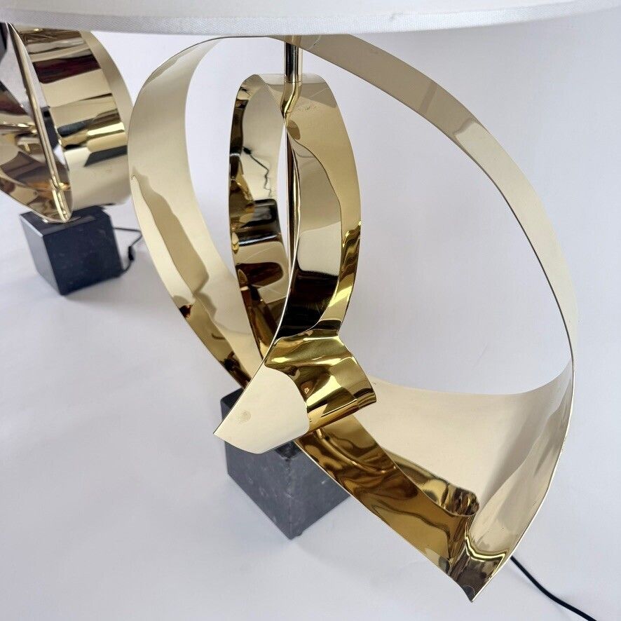 Late 20th Century Pair Of Brass And Black Marquina Marble Sculptural Table Lamps photo for sale