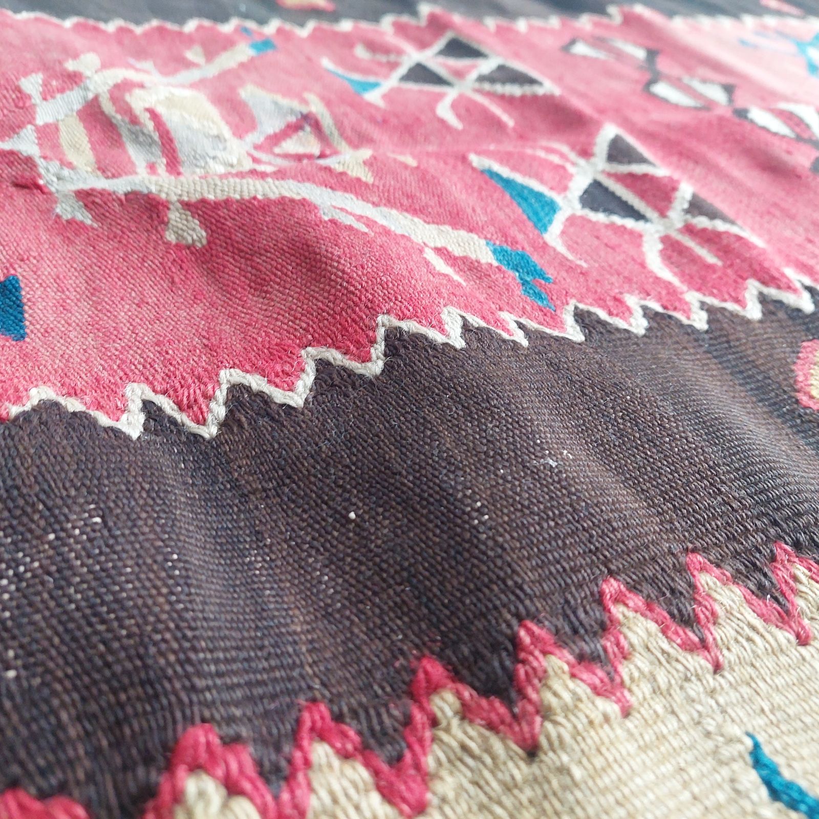 photo buy Vintage Traditional Turkish Kilim Rug Mid Century Anatolian Ochre Red Blue Brown Kelim,  140x88cm