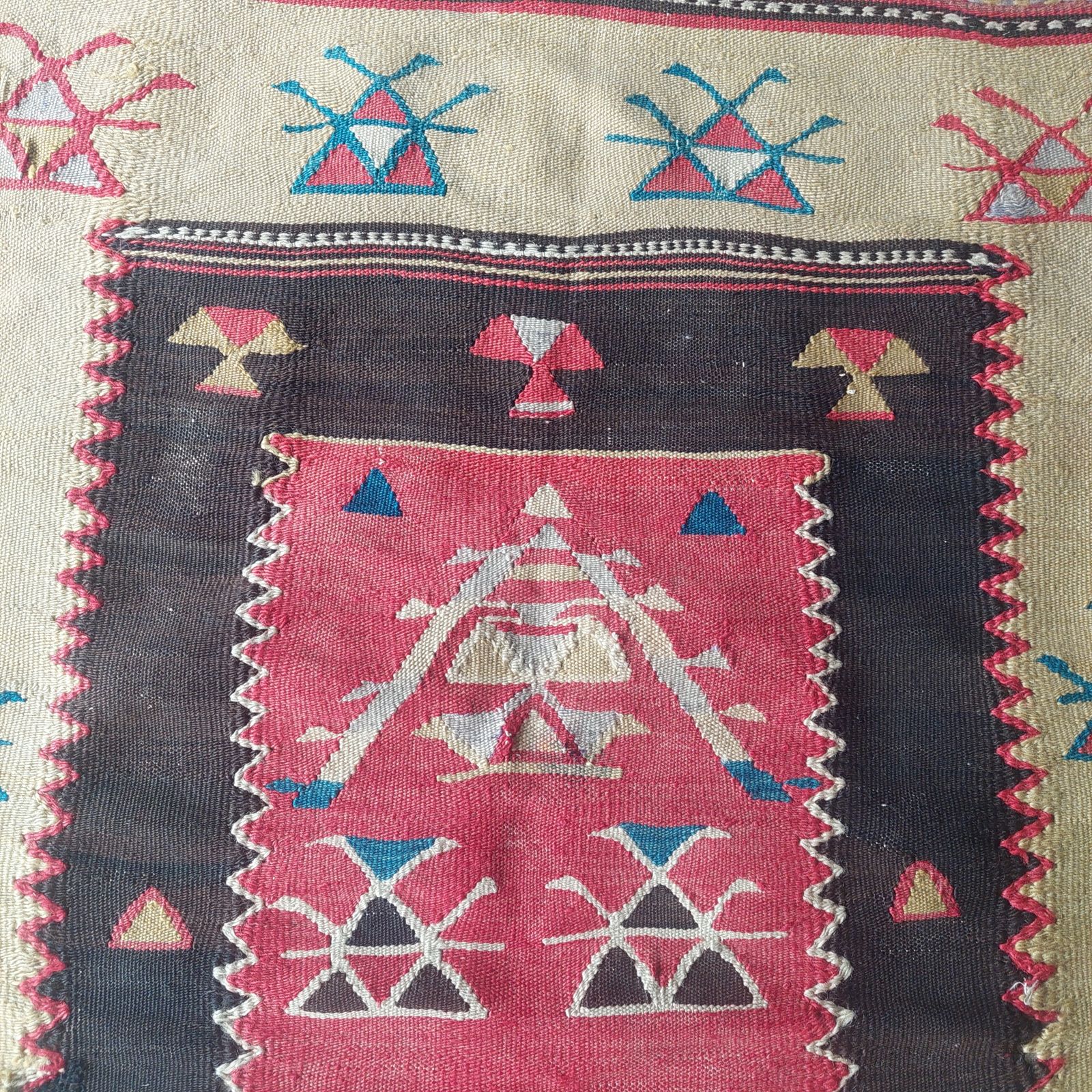 Textiles Vintage Traditional Turkish Kilim Rug Mid Century Anatolian Ochre Red Blue Brown Kelim,  140x88cm photo