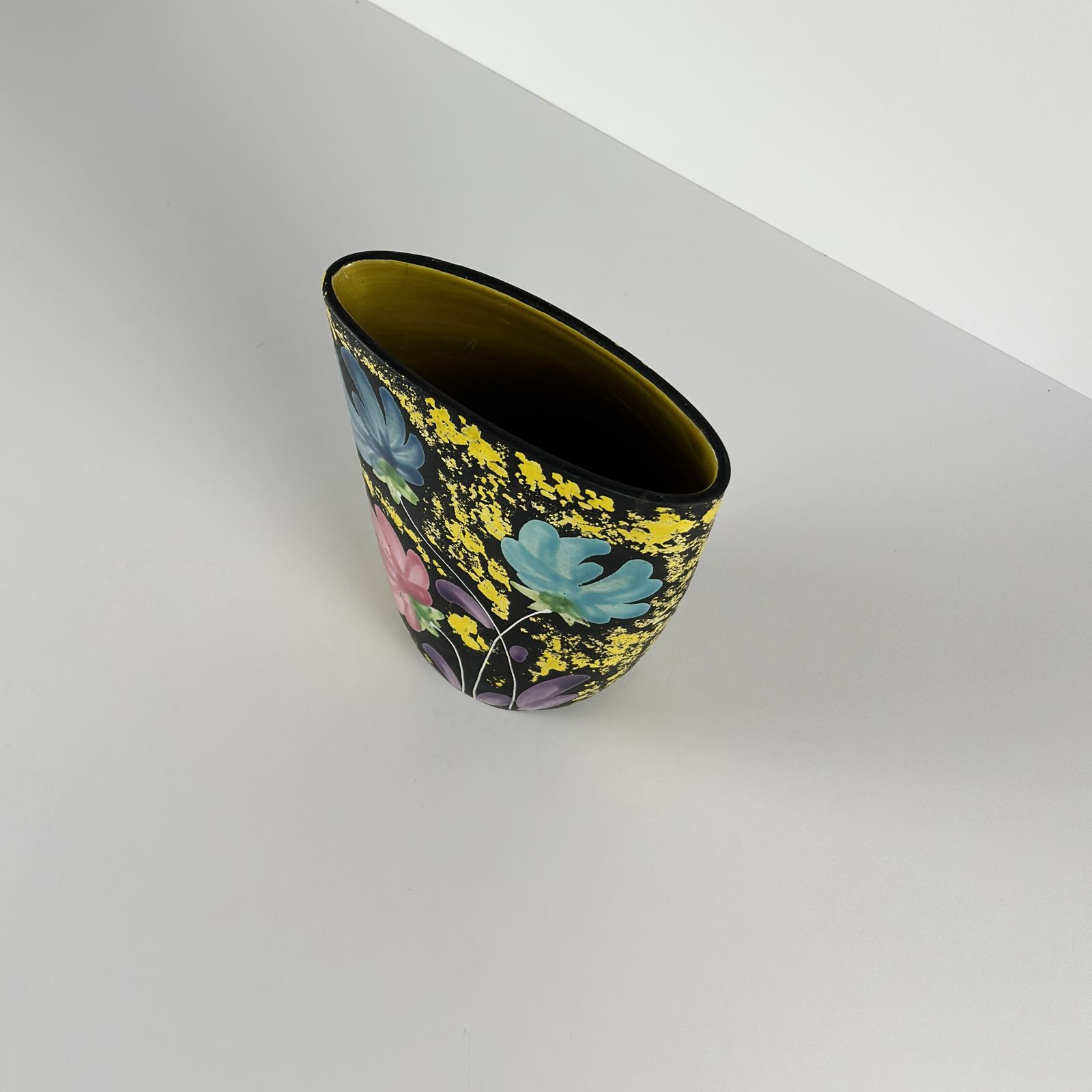 Floral Ceramic Vase, Black Yellow Glaze, Alvino Bagni For Raymor, Italian 1960s photo 360.0