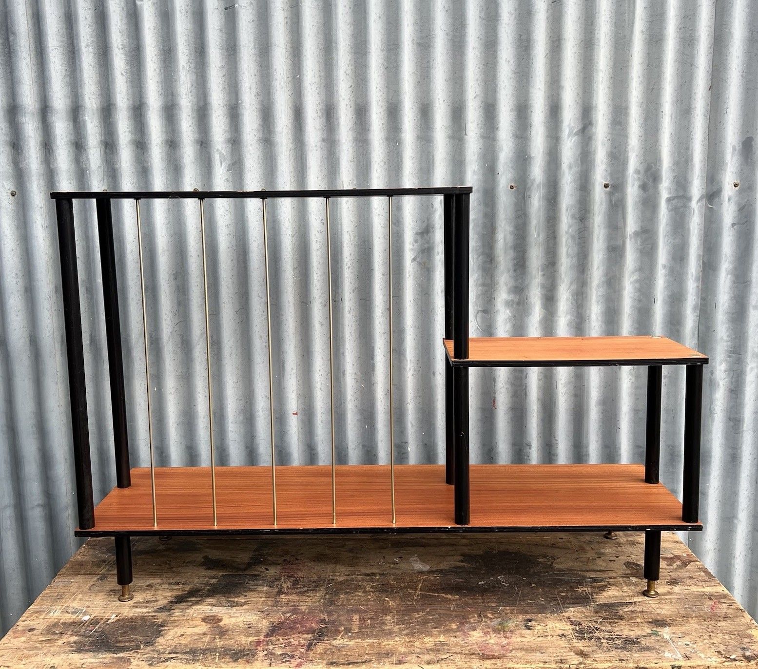 photo vintage Vintage Teak Mid Century Free Standing Shelving Unit Book Case Display 60s 70s