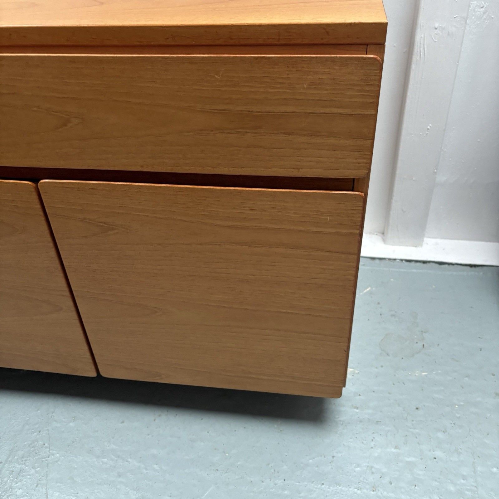photo vinterior Mid Century Tapley 33 Modular Cupboard By Beaver & Tapley, Teak, Model Wsd33