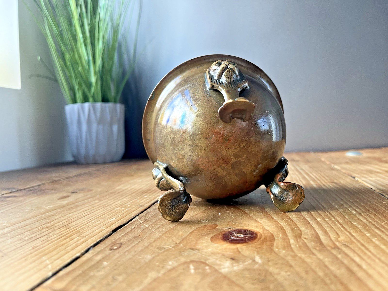 65.0 Antique 19th C Bronze Brass Monkey Mask Lion Footed Plant Pot Planter Cachepot photo