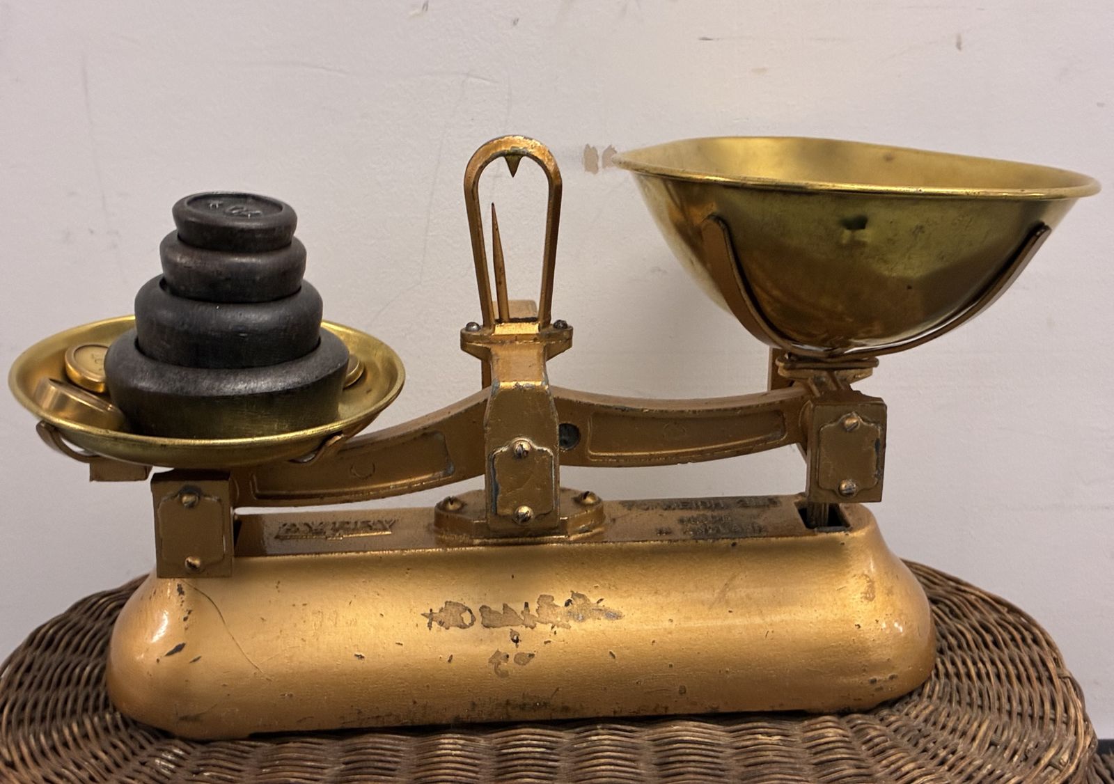 Kitchen Scales, Mid 20th Century photo furniture